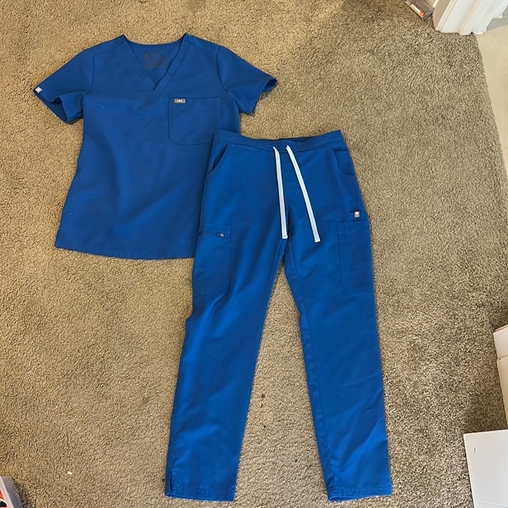 royal blue FIGS set